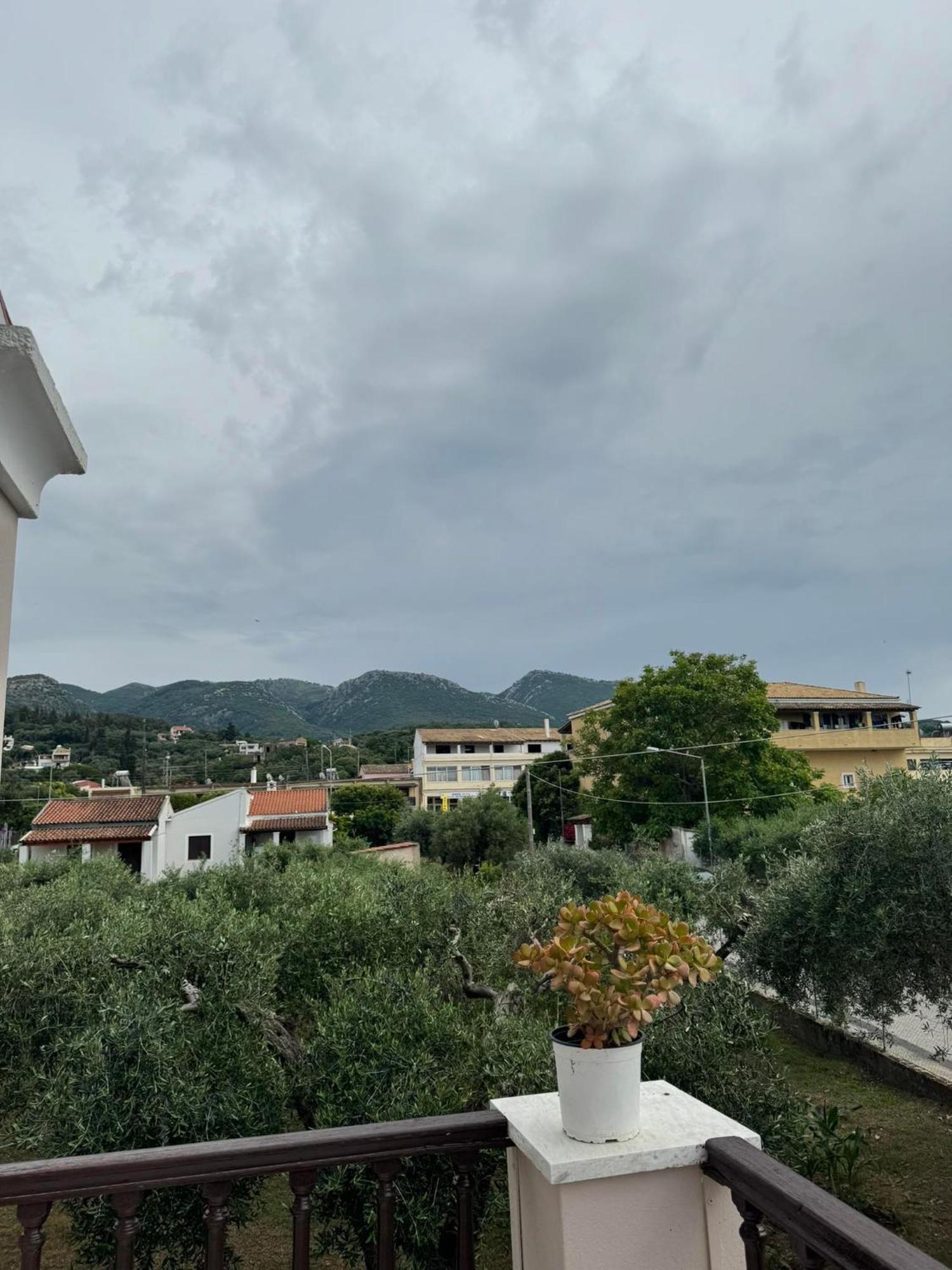 Villa Sofia Acharavi  Exterior foto